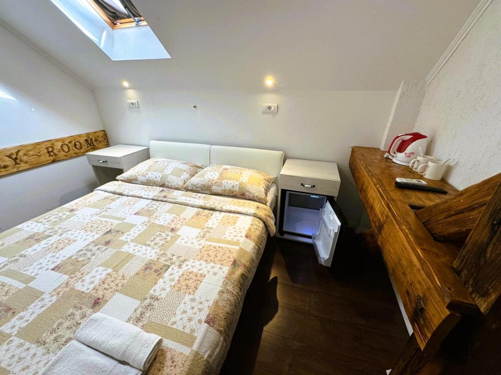 Tomislav Hotel Zagreb Buitenkant foto